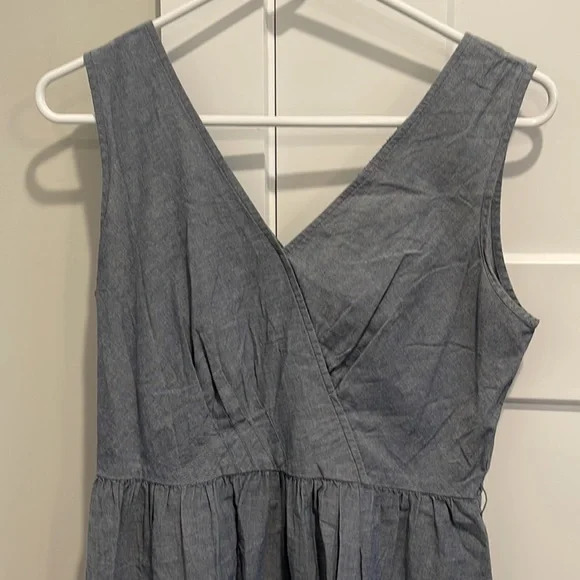 Outback Red V-Neck Chambray Dress size 2 - Picture 2 of 6